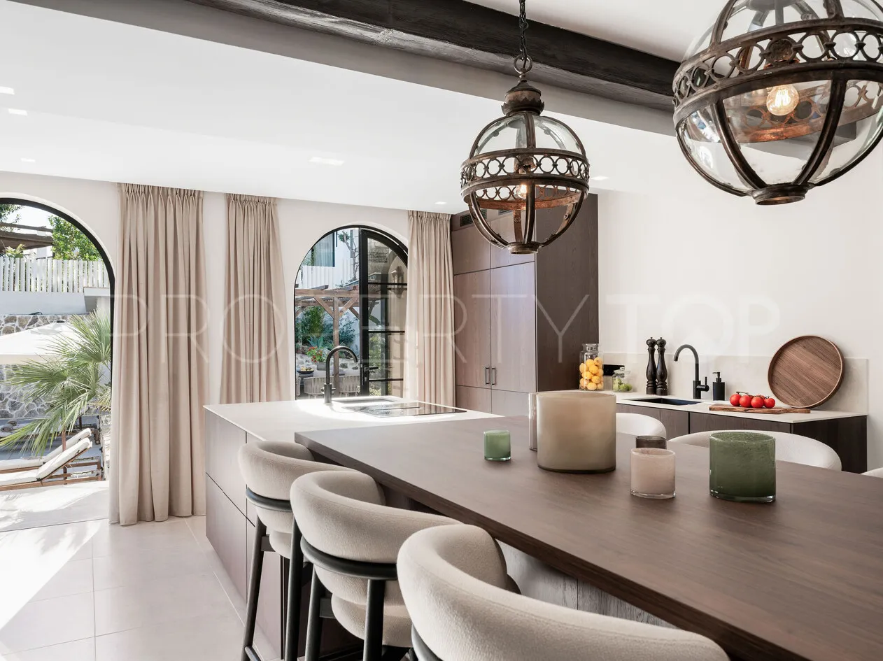 Nueva Andalucia, villa en venta