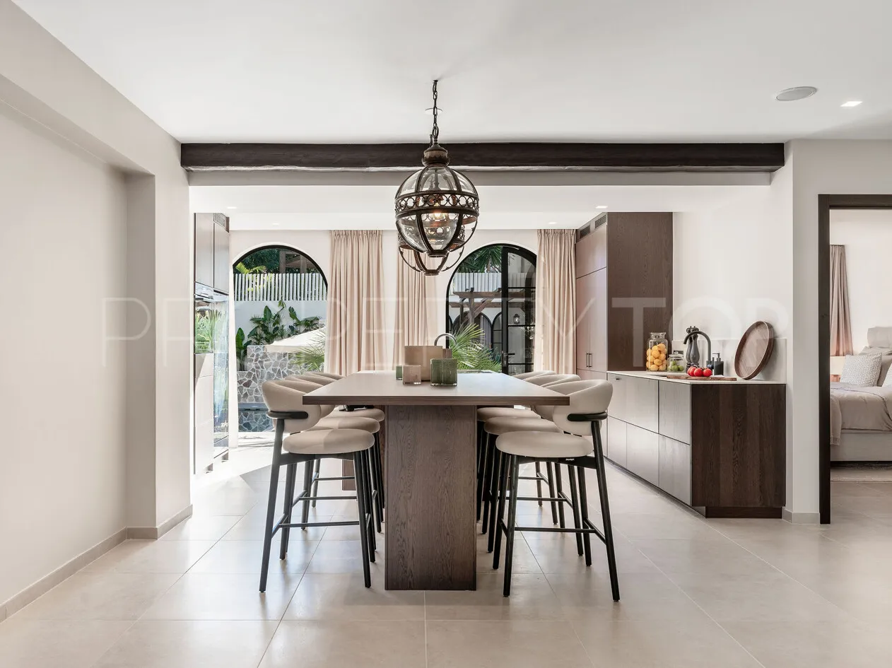 Nueva Andalucia, villa en venta