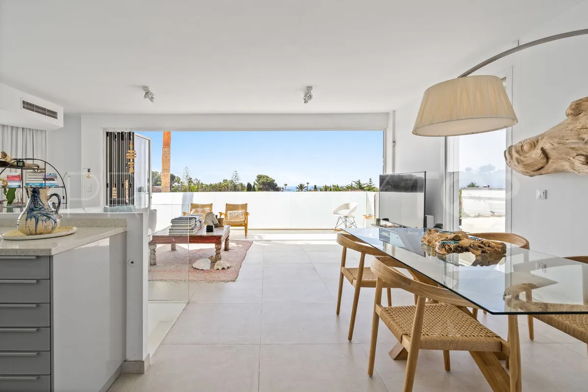 Comprar villa en Marbesa con 3 dormitorios