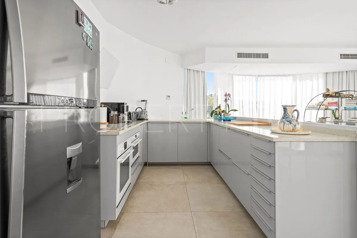 Comprar villa en Marbesa con 3 dormitorios