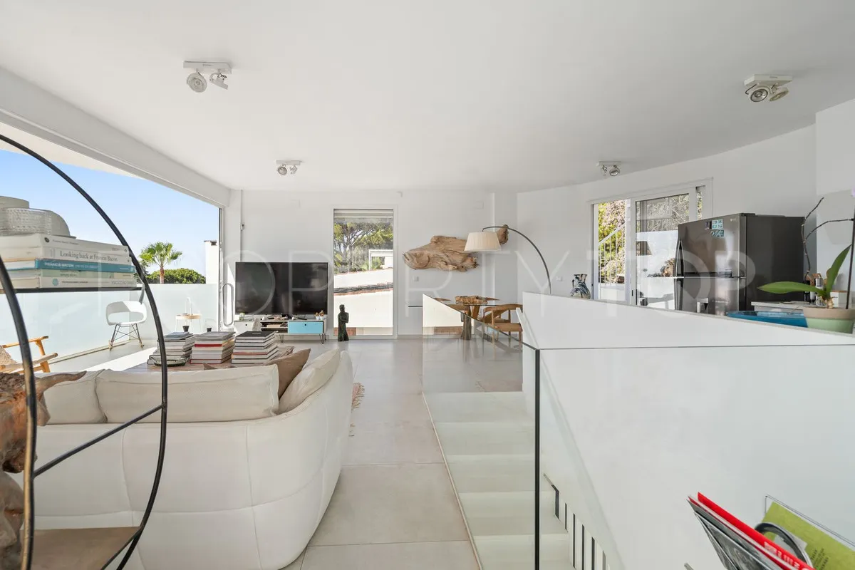 Comprar villa en Marbesa con 3 dormitorios