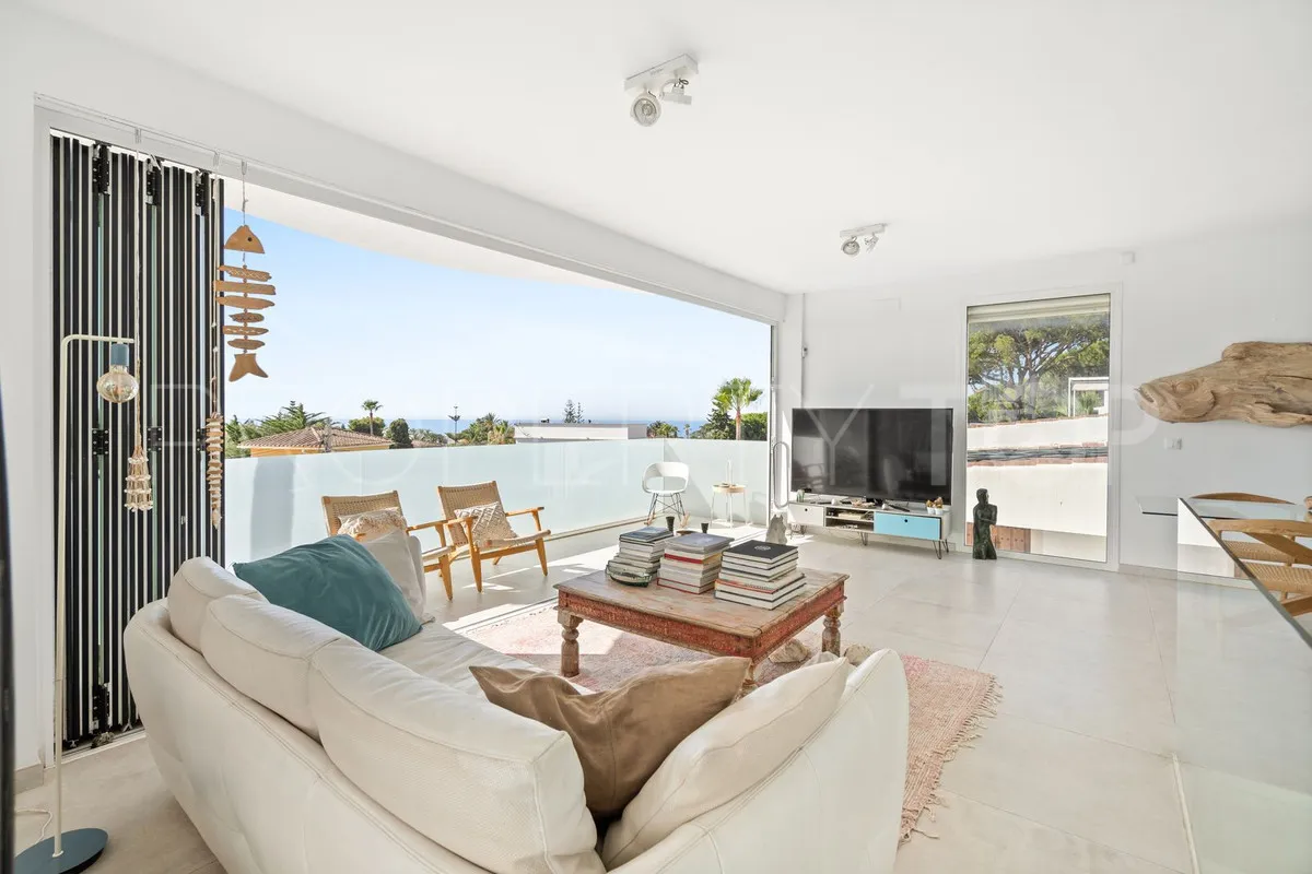 Comprar villa en Marbesa con 3 dormitorios