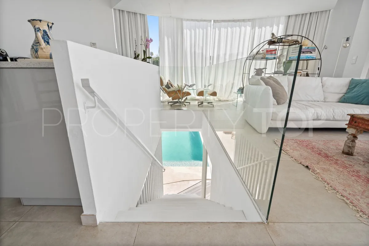 Comprar villa en Marbesa con 3 dormitorios