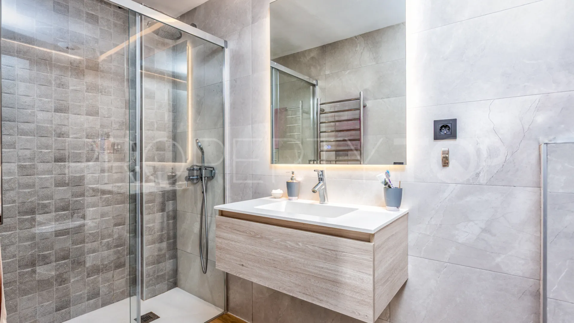 Estepona Casco Antiguo, apartamento planta baja en venta de 2 dormitorios