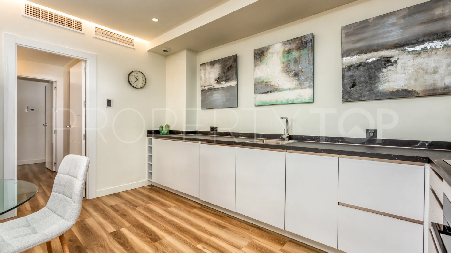 Estepona Casco Antiguo, apartamento planta baja en venta de 2 dormitorios