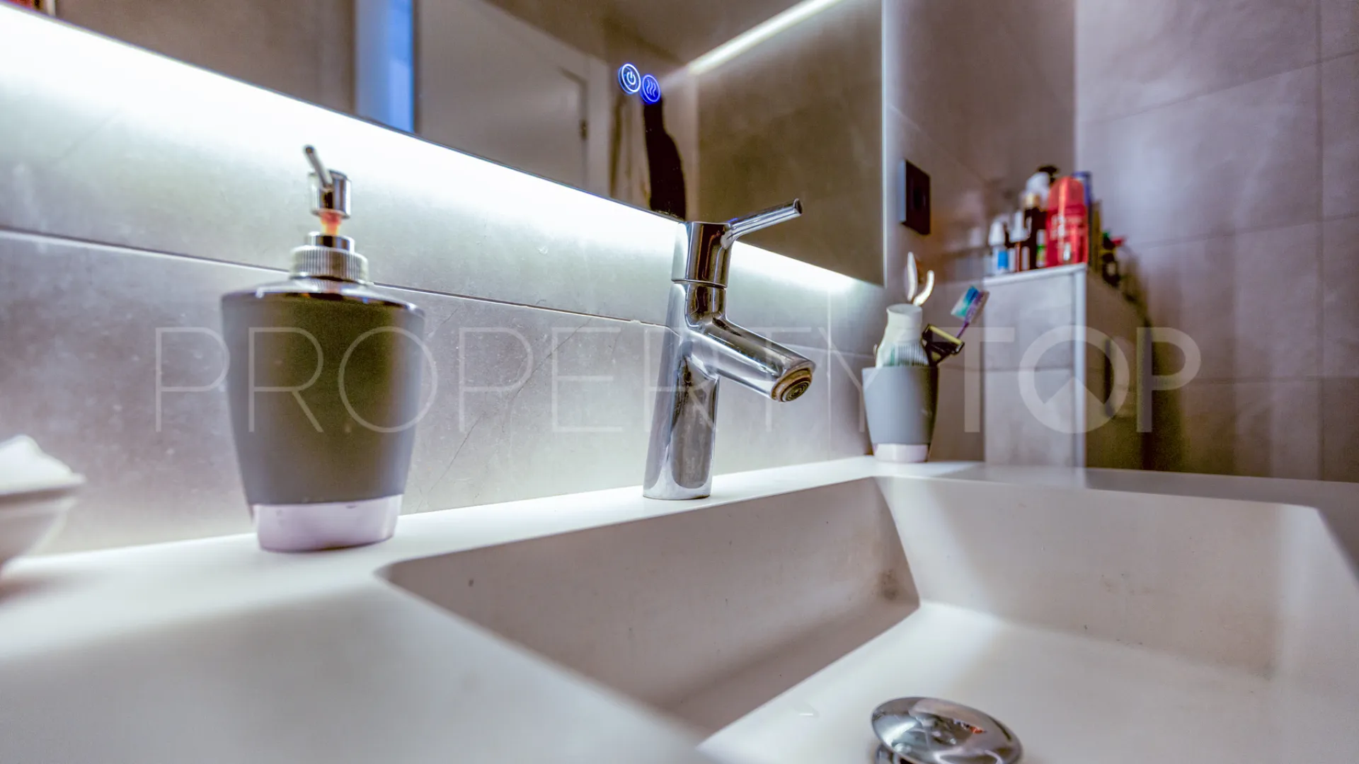 Estepona Casco Antiguo, apartamento planta baja en venta de 2 dormitorios