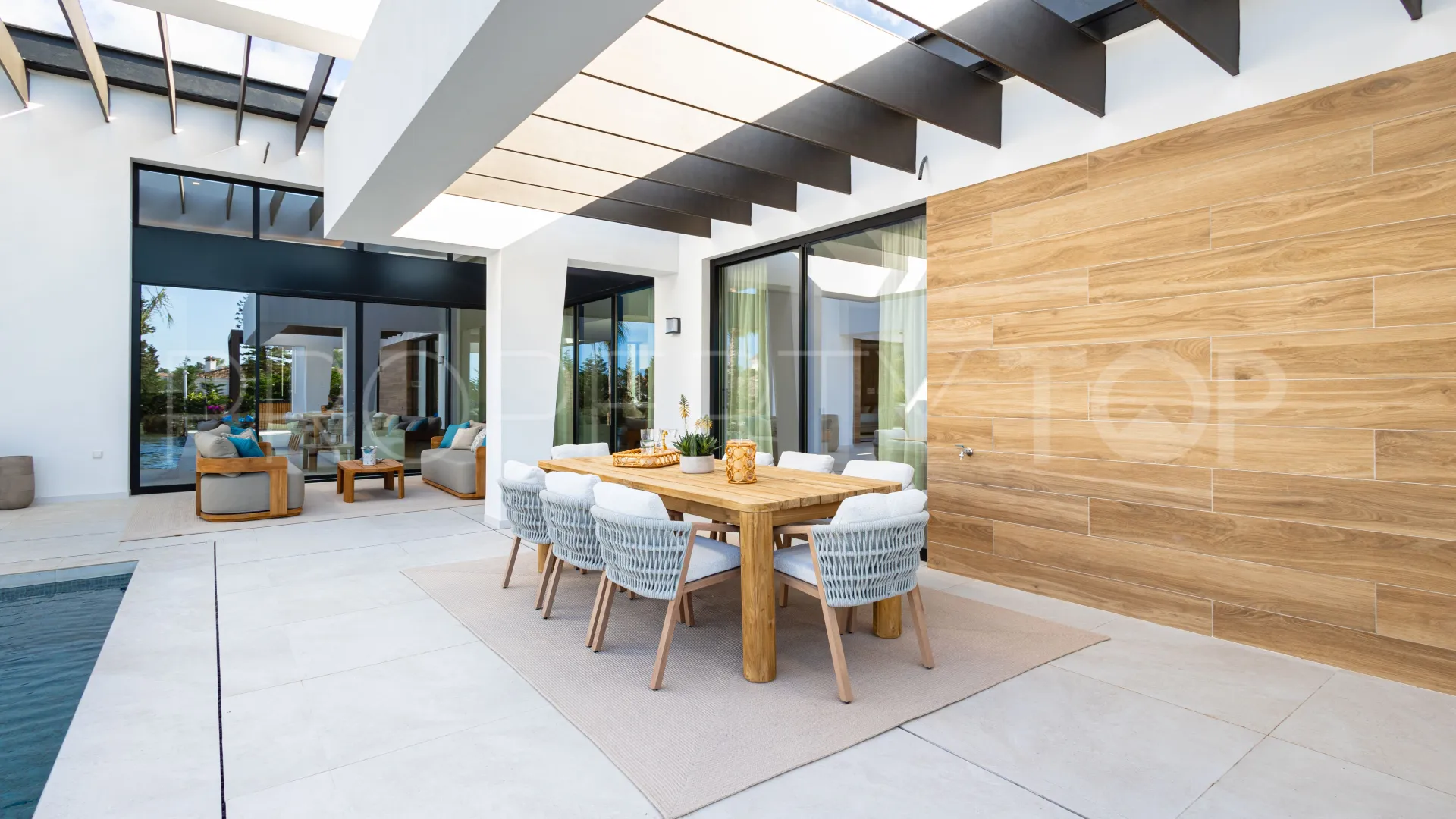 Nueva Andalucia, villa en venta