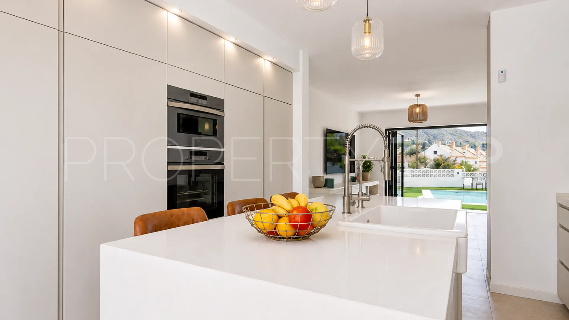 Villa in Marbella City for sale