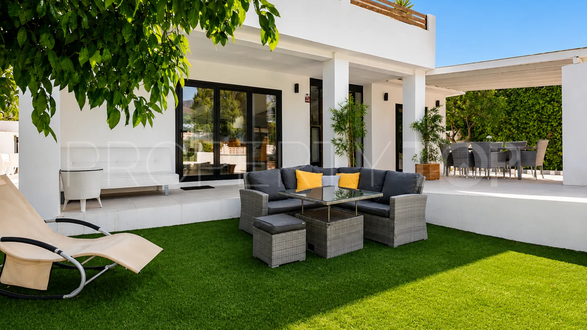 Villa in Marbella City for sale