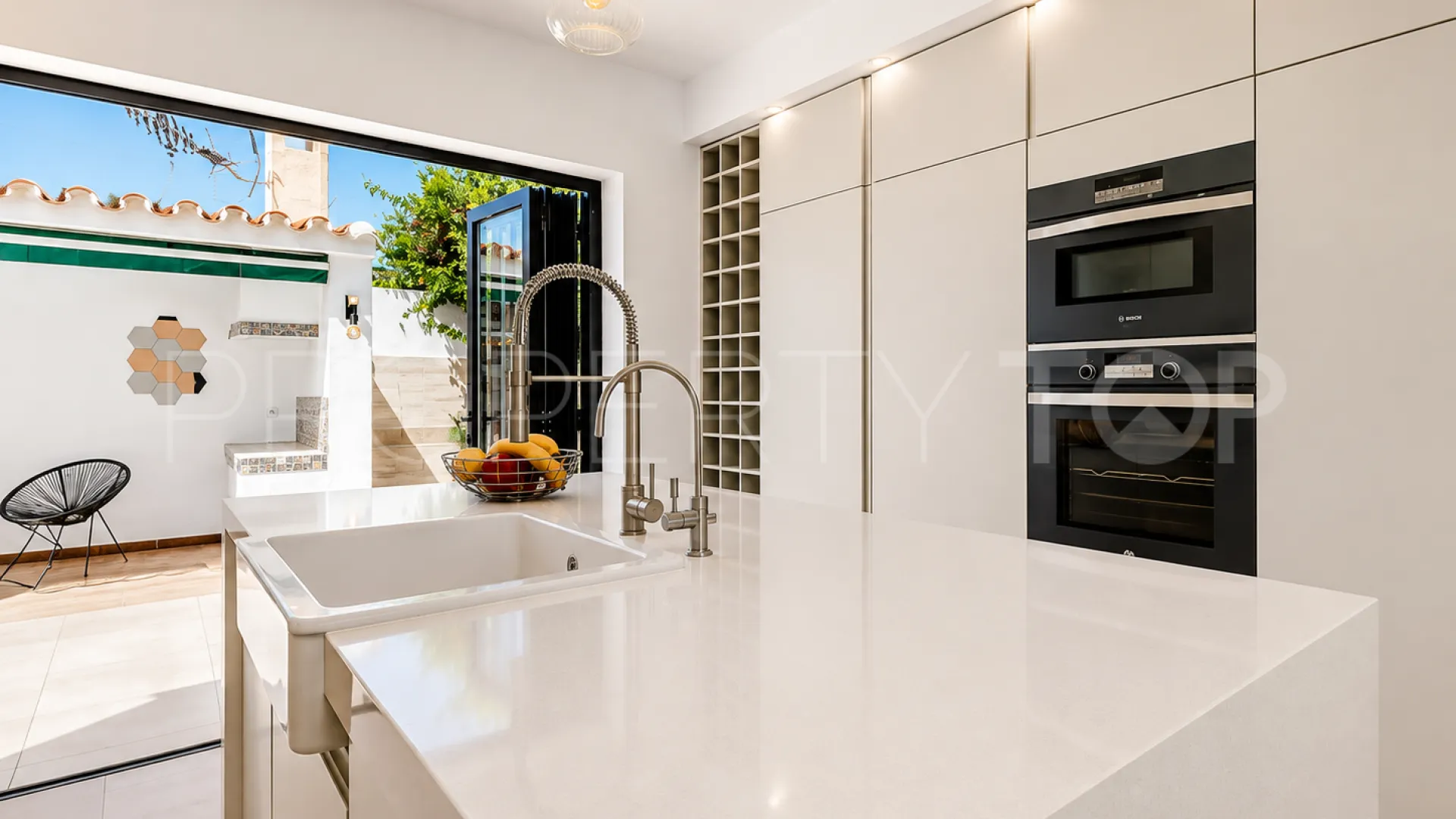 Villa in Marbella City for sale