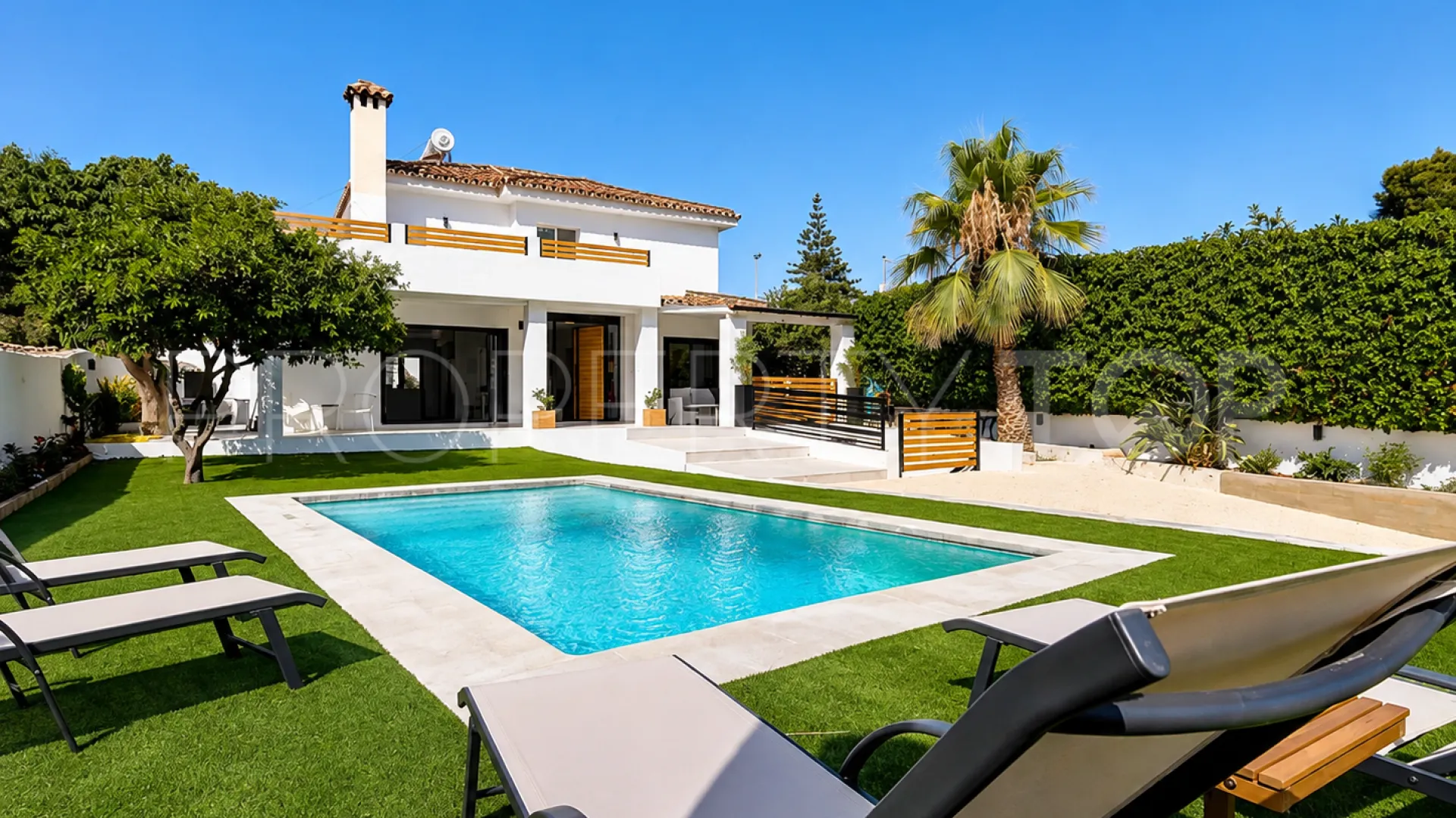 Villa in Marbella City for sale