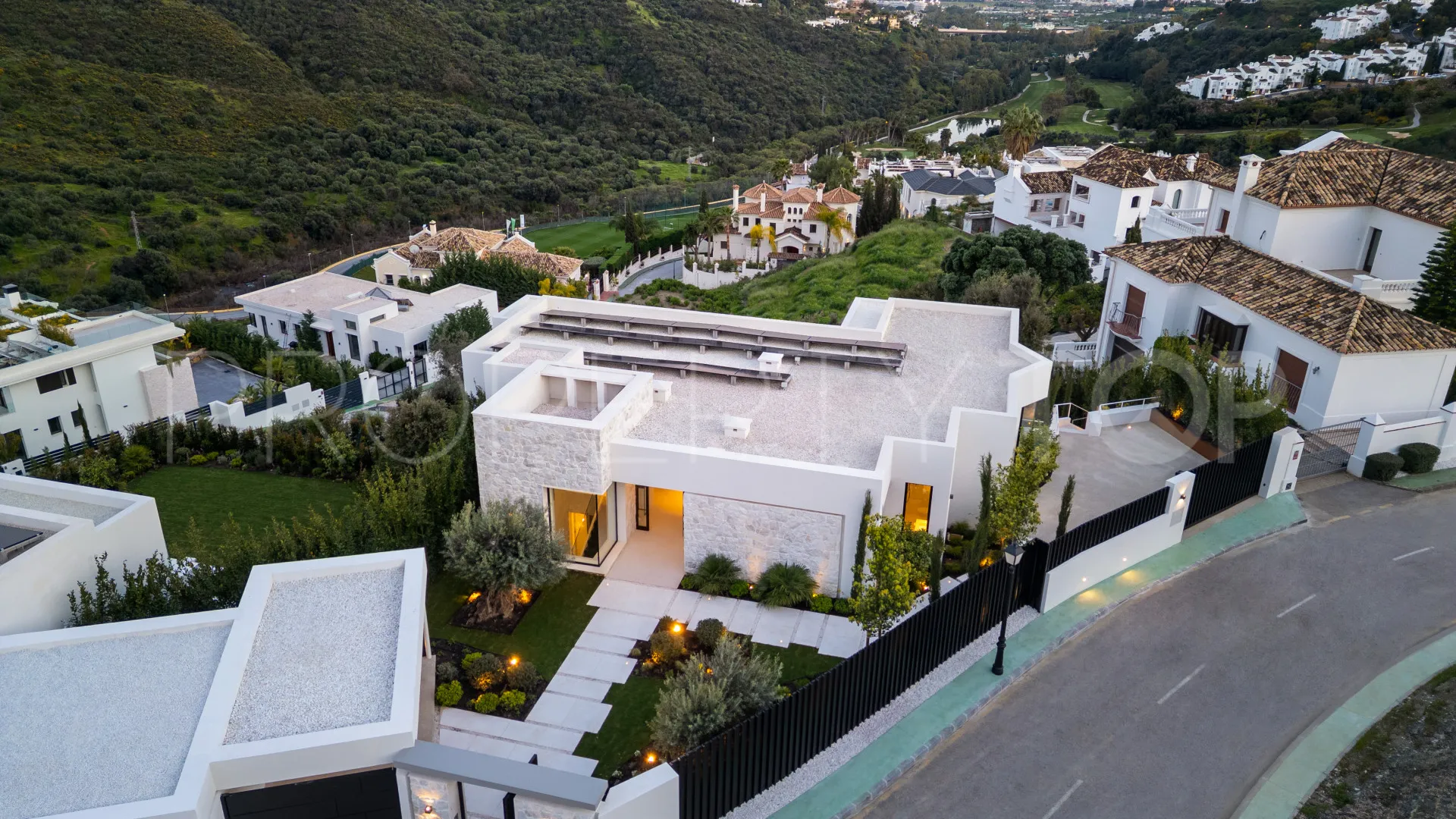 Lomas de La Quinta, villa a la venta con 6 dormitorios