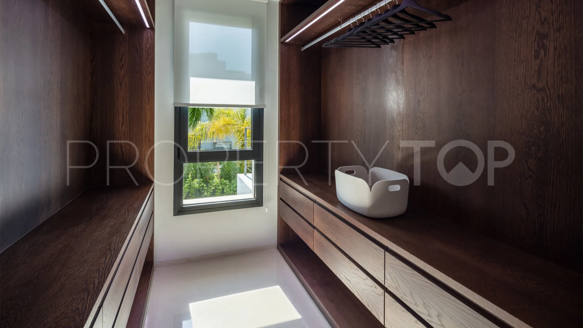 For sale Los Olivos 5 bedrooms villa