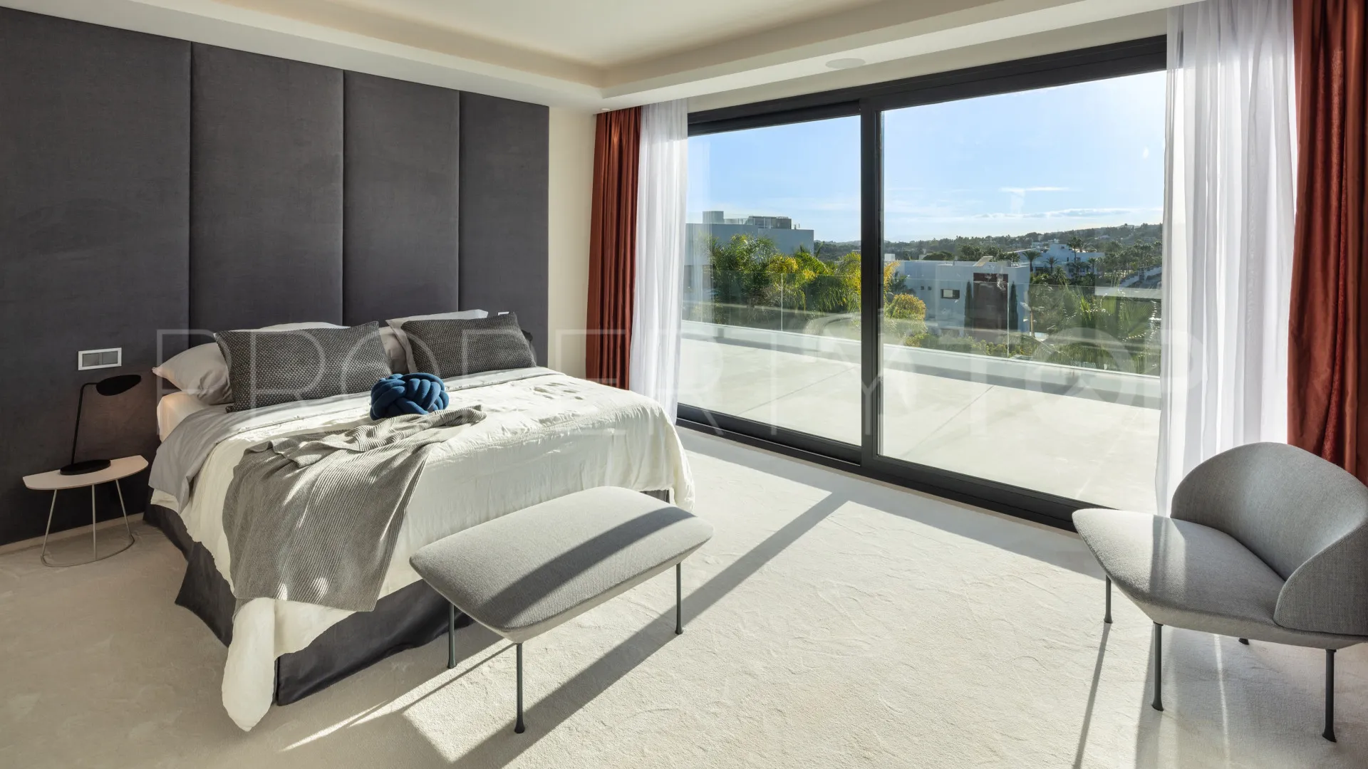For sale Los Olivos 5 bedrooms villa