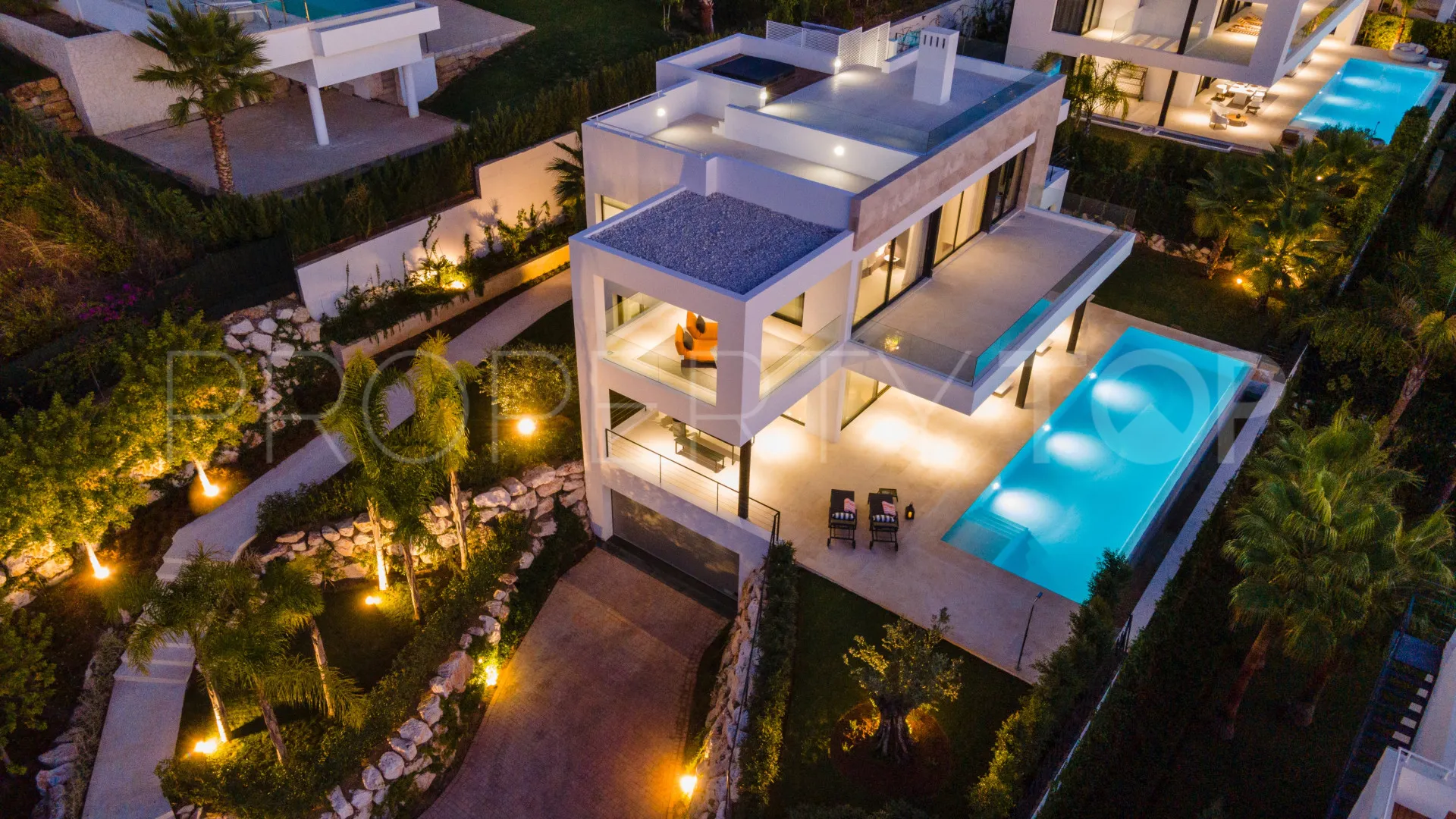 For sale Los Olivos 5 bedrooms villa