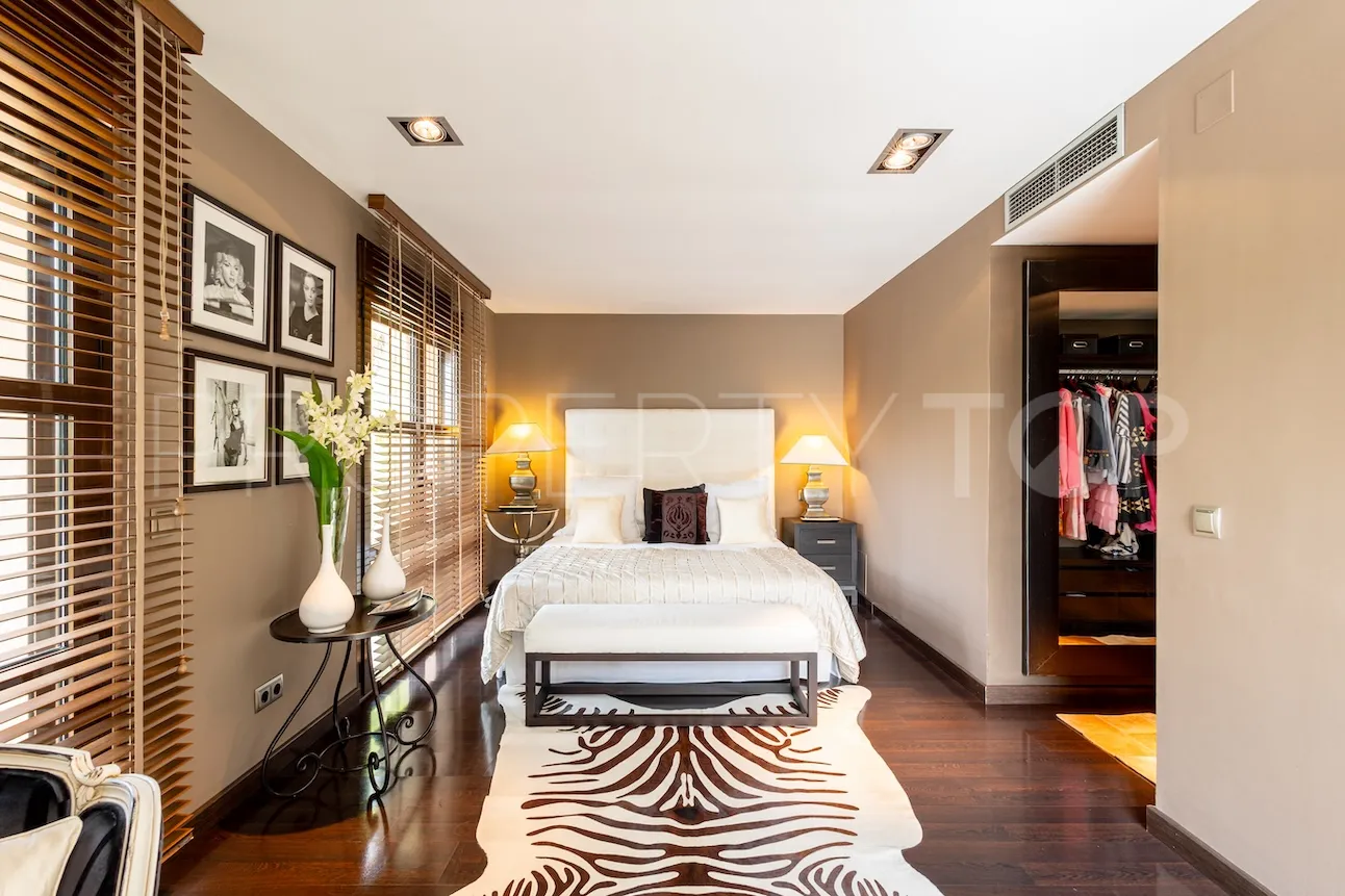 Villa en venta en Los Monteros