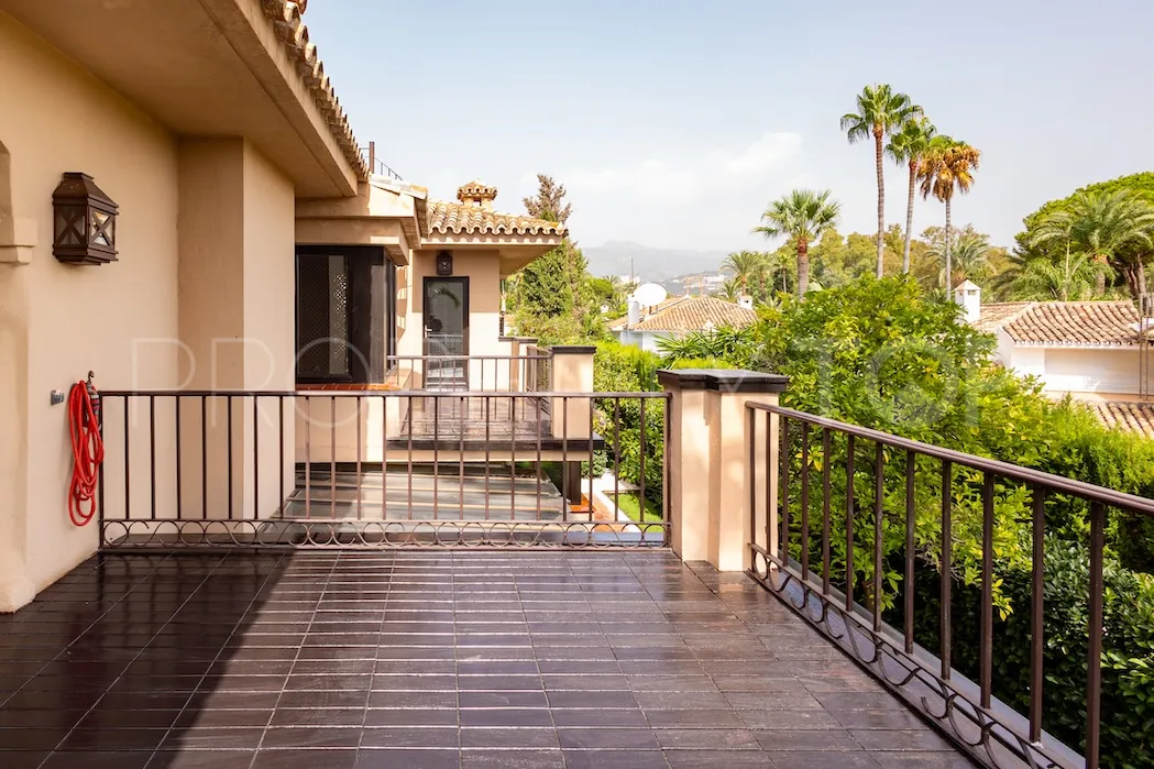 Villa en venta en Los Monteros