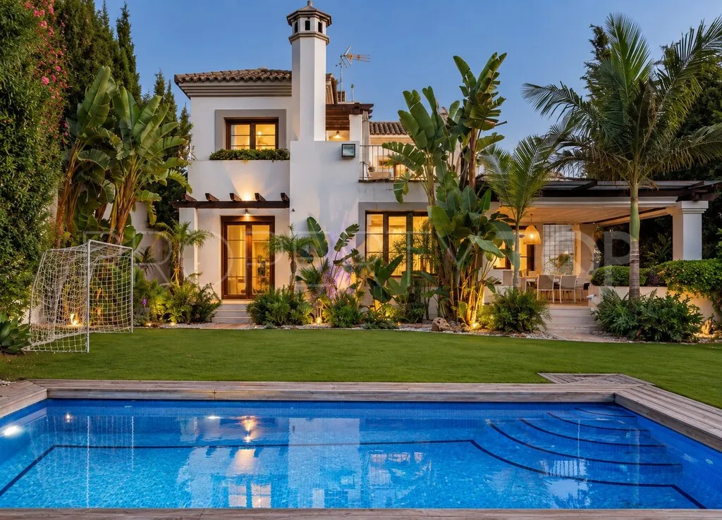 For sale villa in La Resina Golf with 4 bedrooms