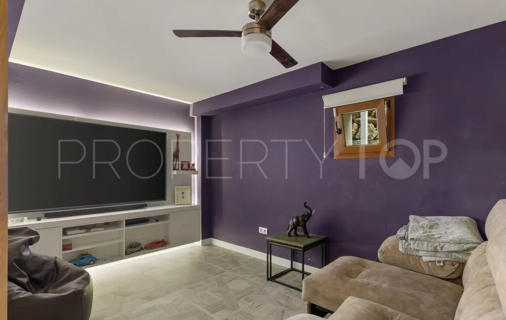 For sale villa in La Resina Golf with 4 bedrooms