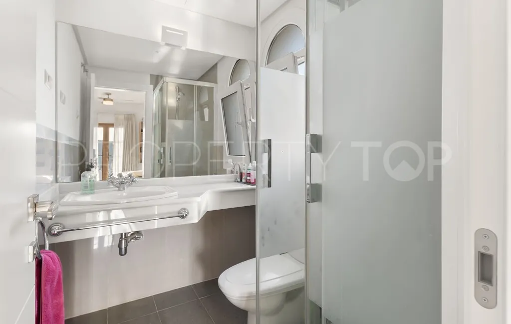 For sale villa in La Resina Golf with 4 bedrooms