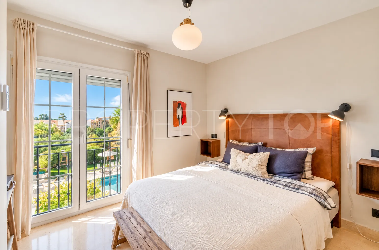 Villa for sale in La Resina Golf