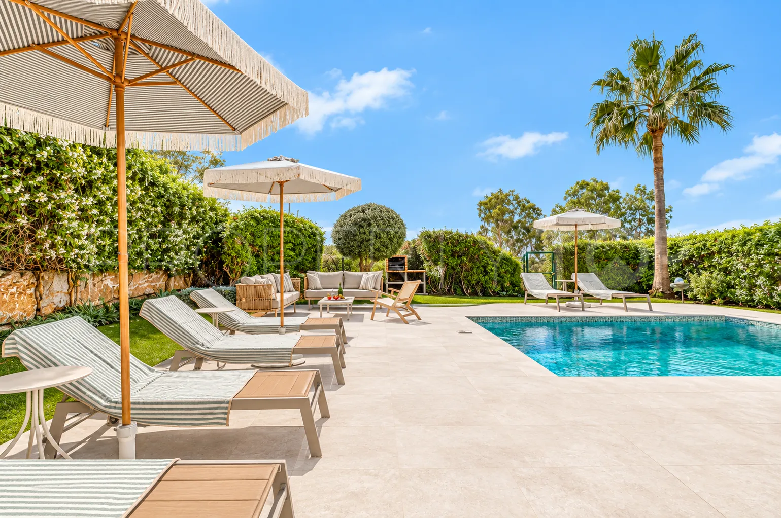 Villa for sale in La Resina Golf