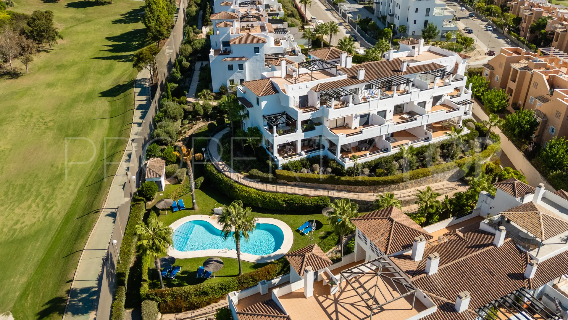 Comprar apartamento planta baja en Casares