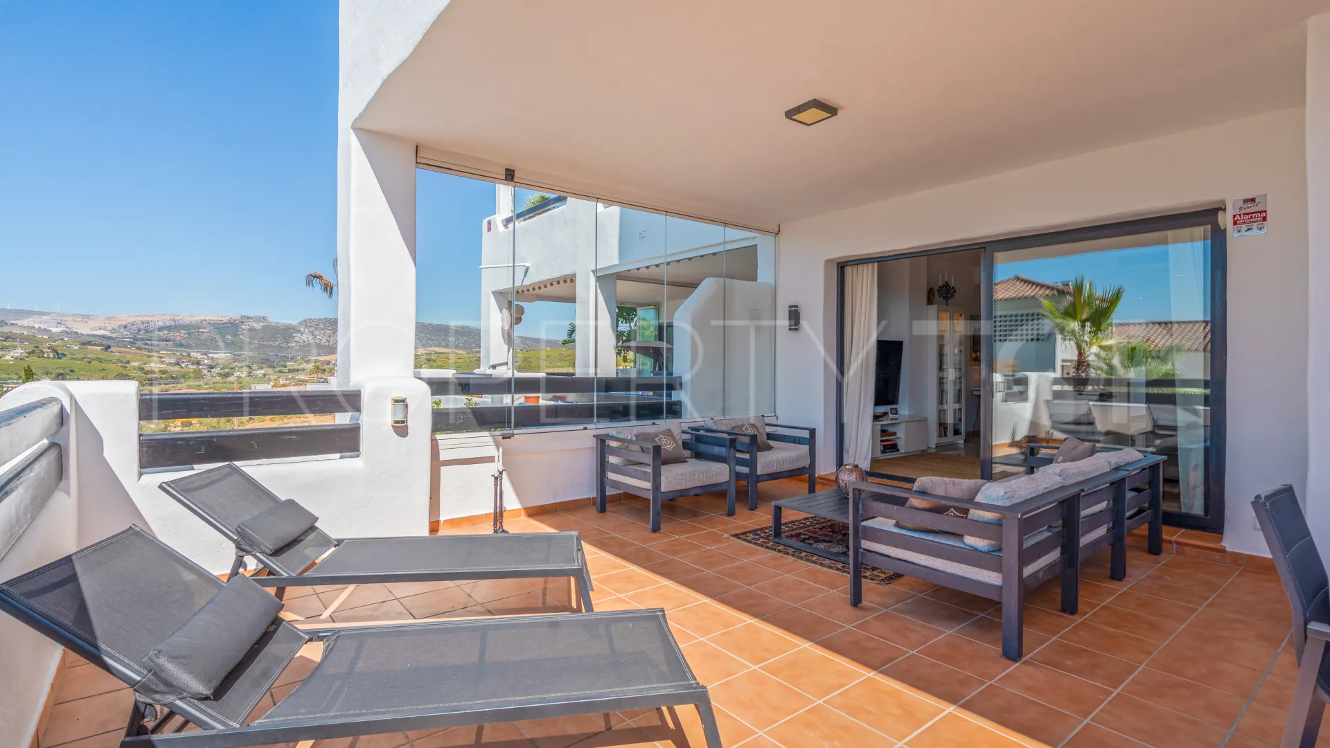 Comprar apartamento planta baja en Casares