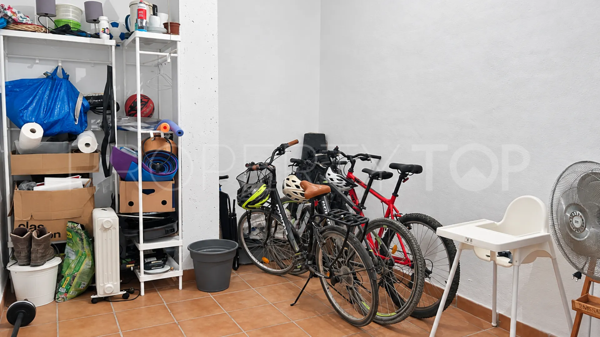 Comprar apartamento planta baja en Casares