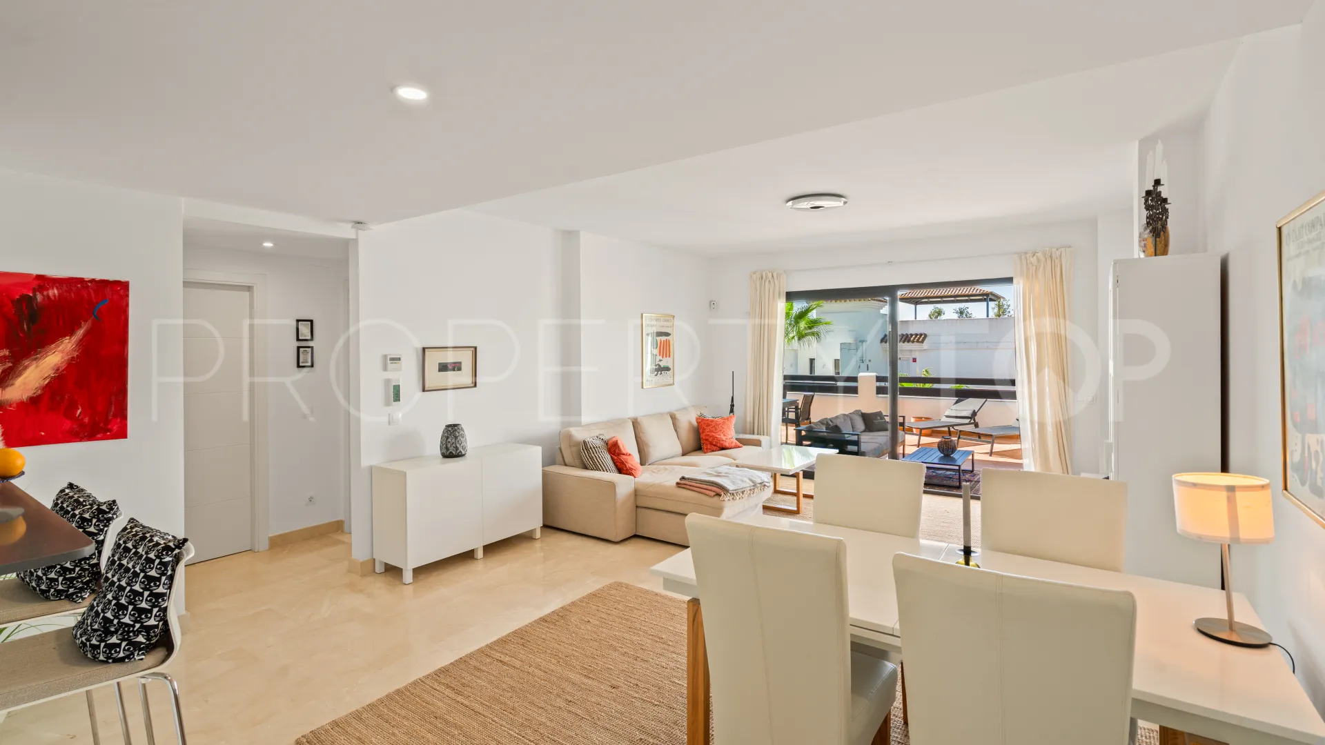 Comprar apartamento planta baja en Casares