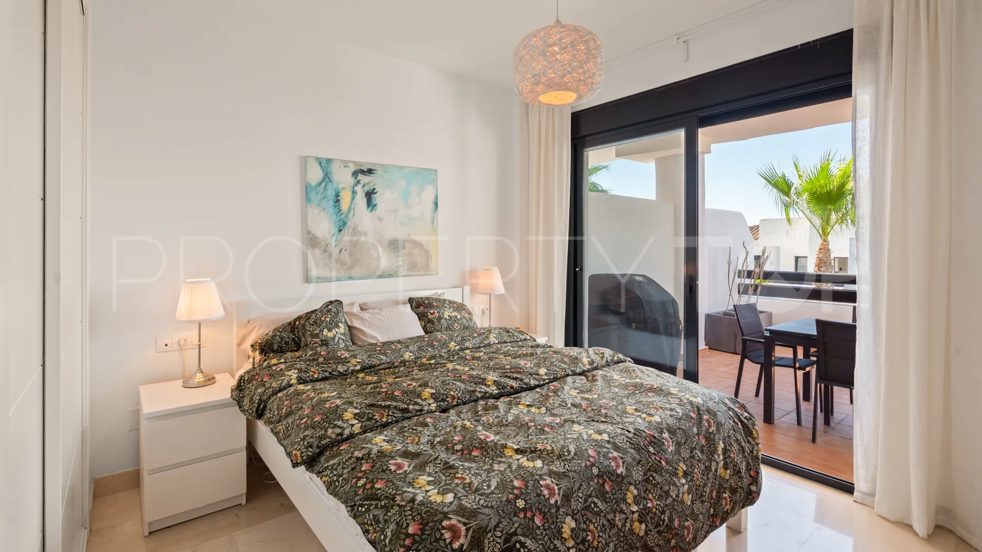Comprar apartamento planta baja en Casares