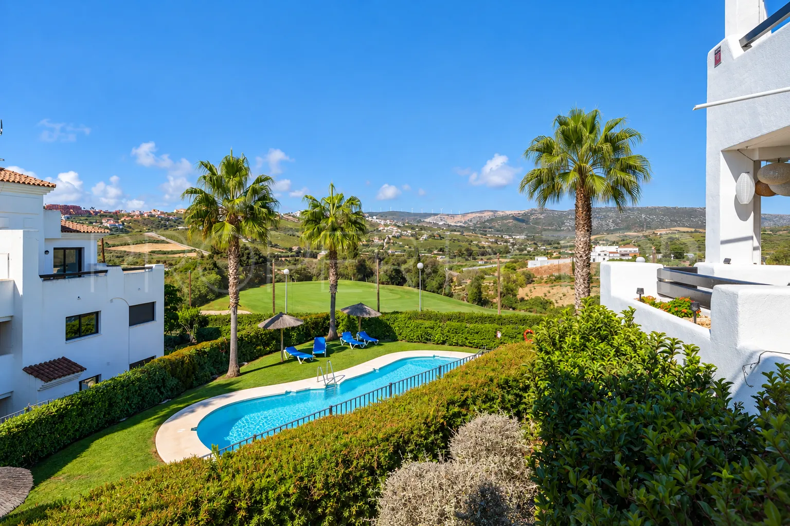 Comprar apartamento planta baja en Casares