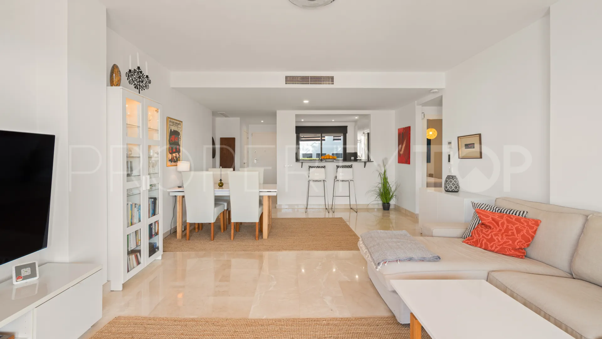 Comprar apartamento planta baja en Casares