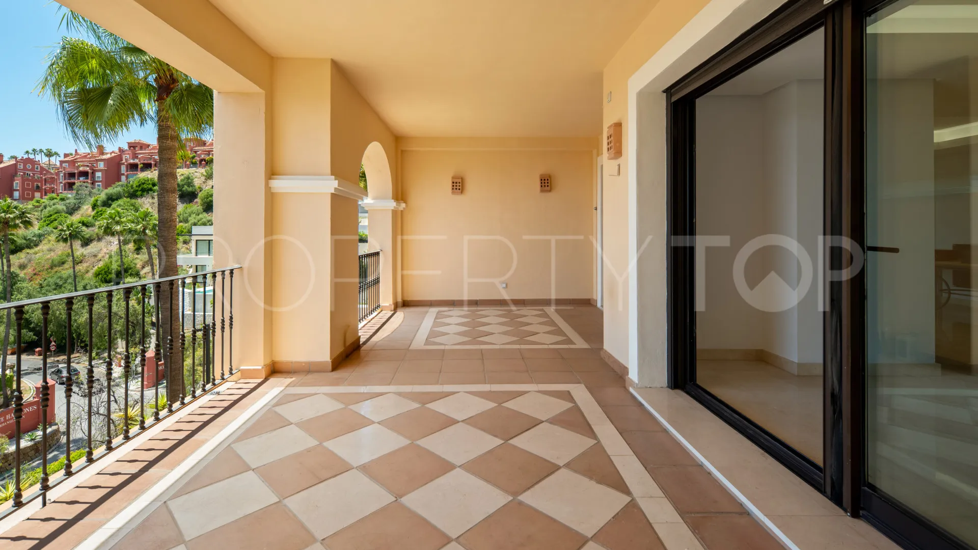 Buenavista, atico duplex con 4 dormitorios en venta