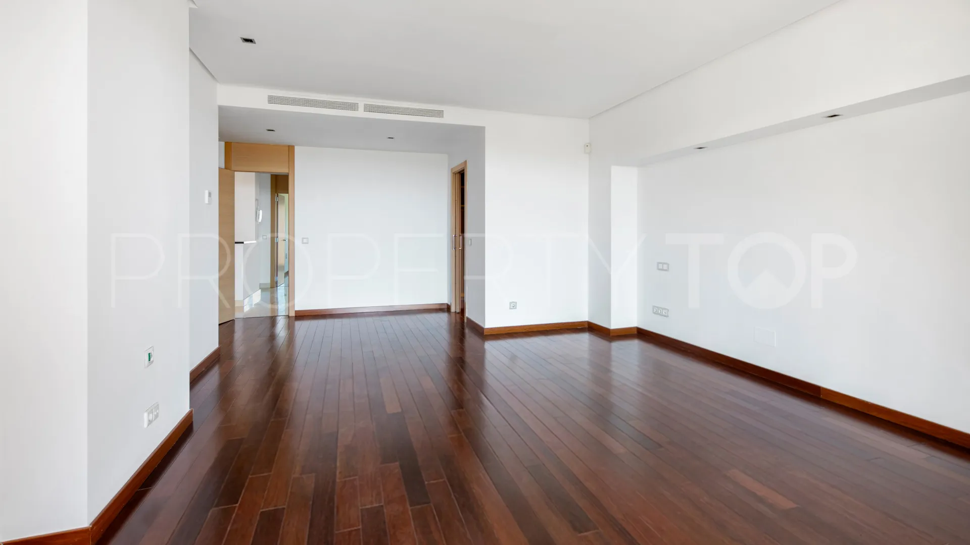 Buenavista, atico duplex con 4 dormitorios en venta