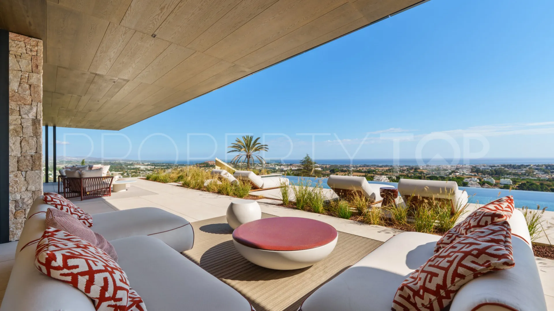 For sale 8 bedrooms villa in El Herrojo