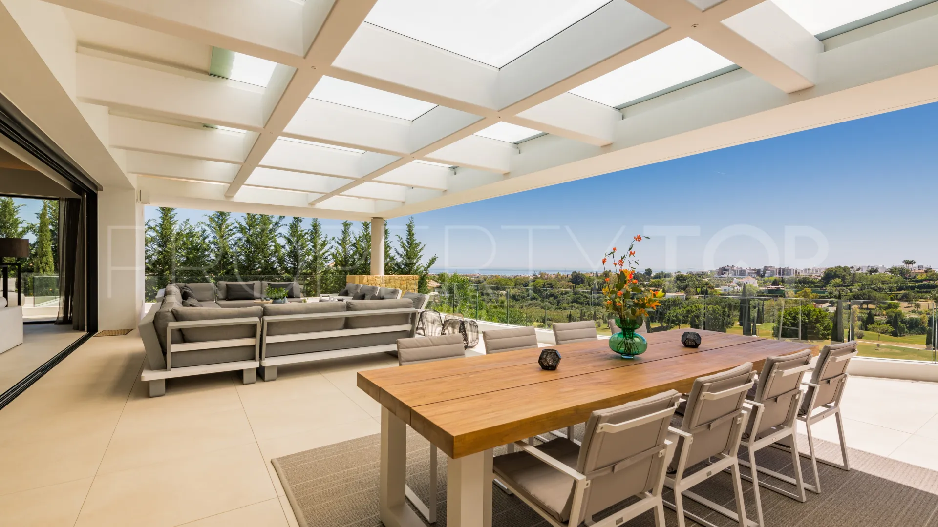 5 bedrooms villa for sale in Los Flamingos