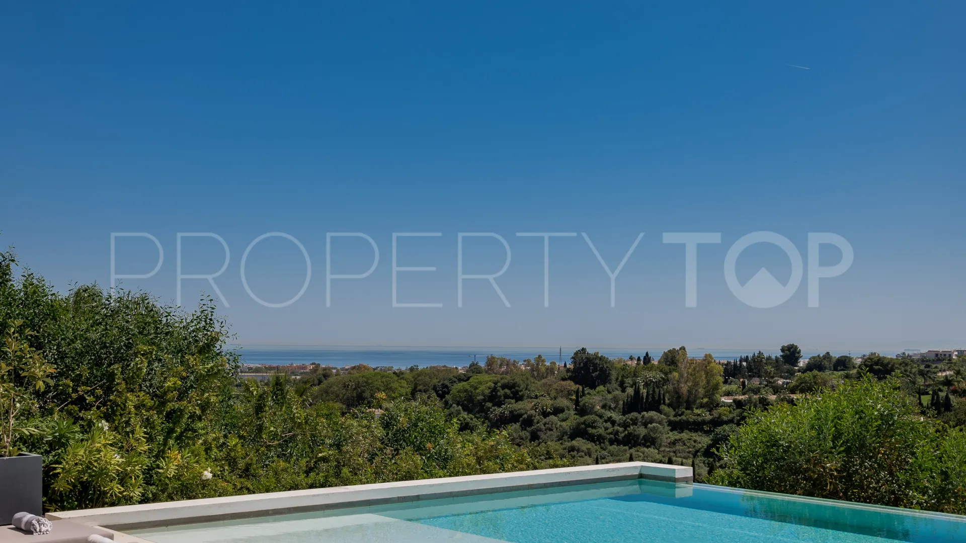 5 bedrooms villa for sale in Los Flamingos