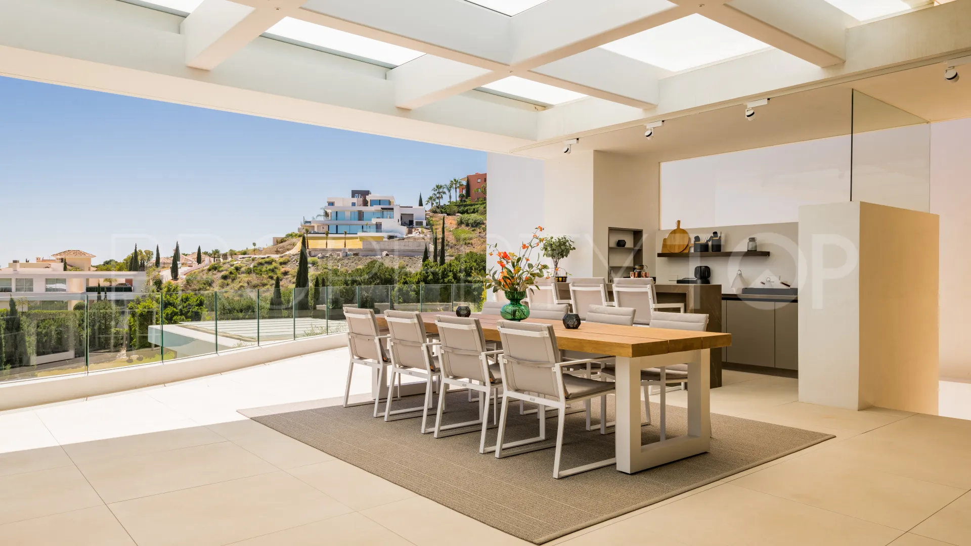 5 bedrooms villa for sale in Los Flamingos