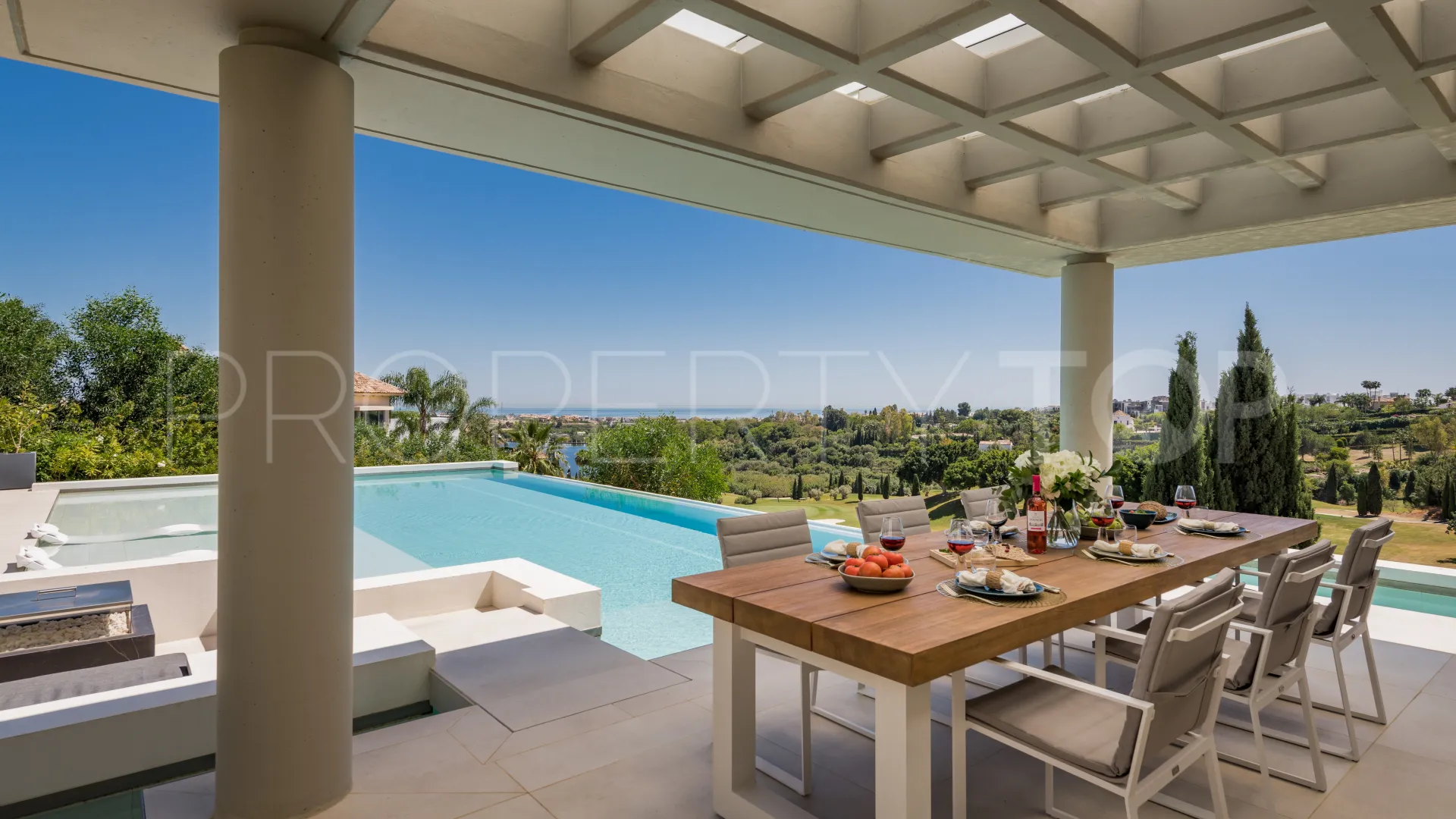 5 bedrooms villa for sale in Los Flamingos