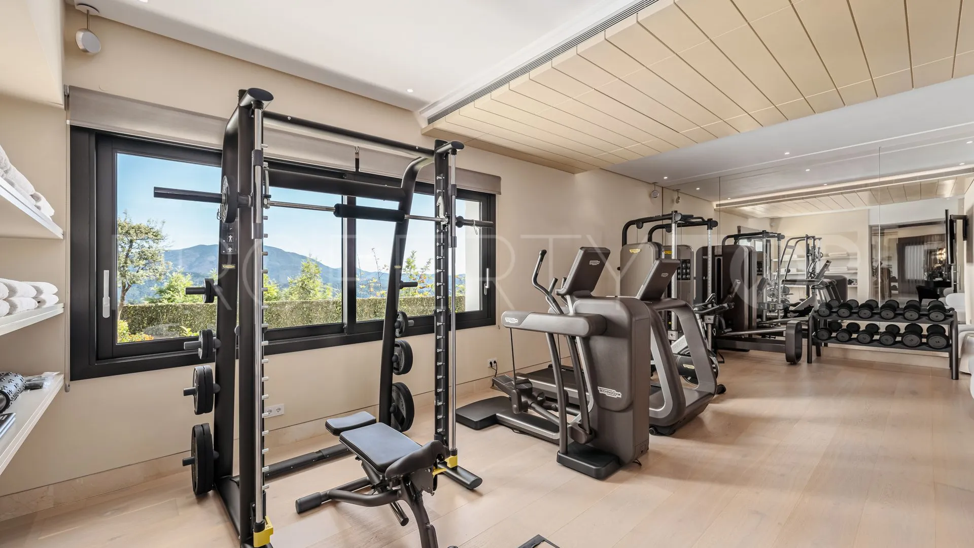 Villa en venta con 7 dormitorios en La Zagaleta