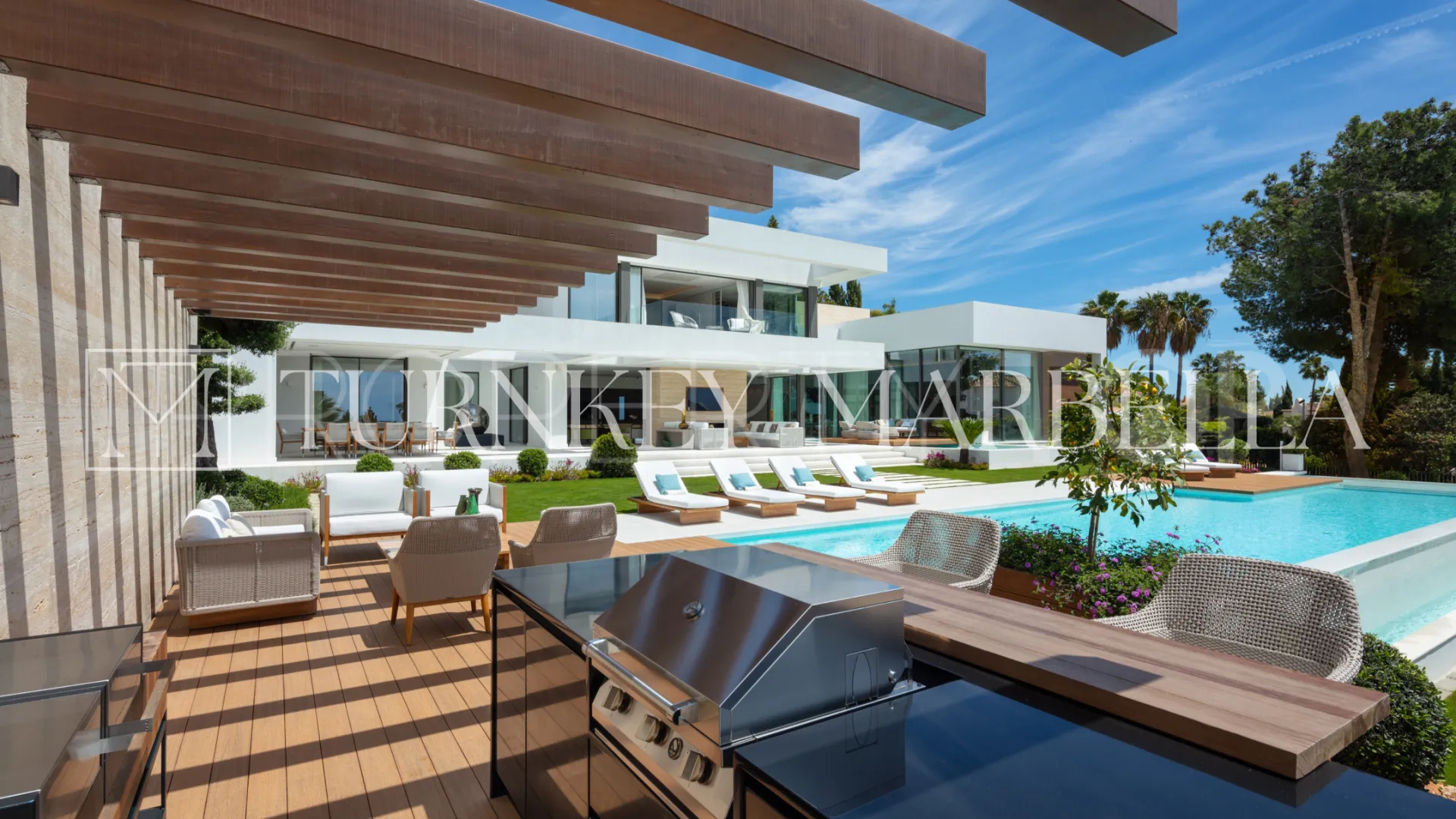 For sale Sierra Blanca villa