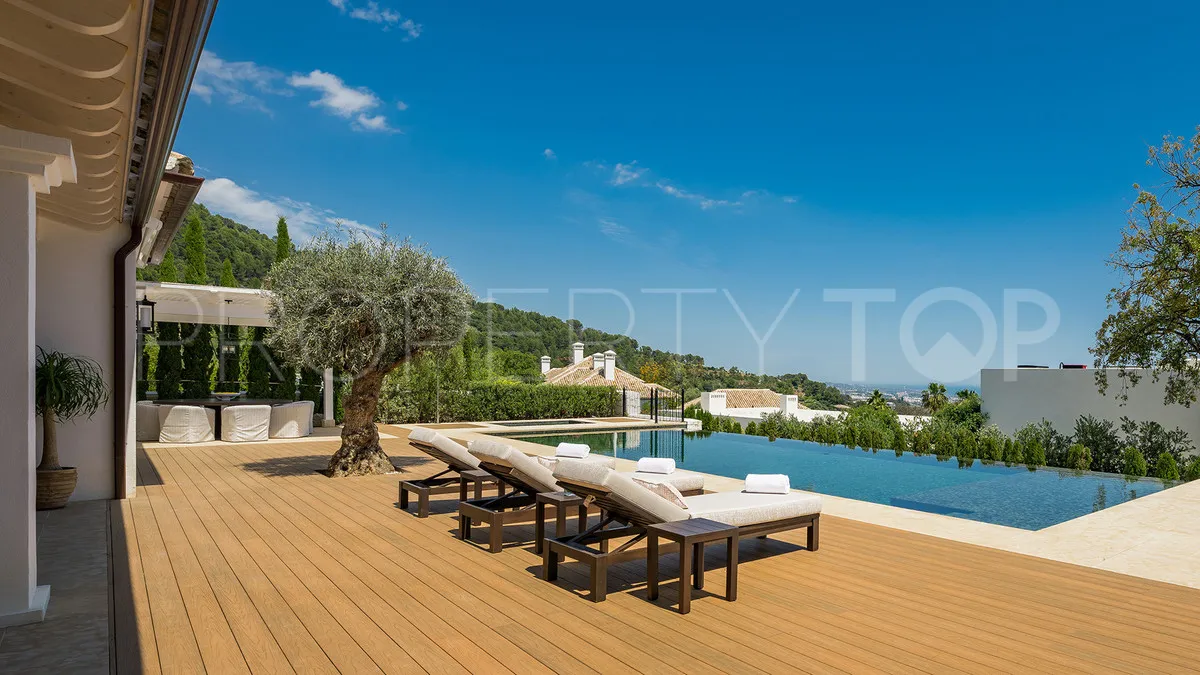 Se vende villa en Cascada de Camojan