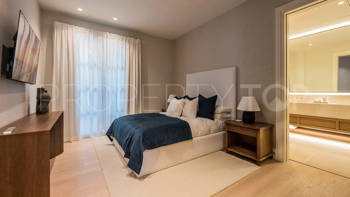 Se vende villa en Cascada de Camojan
