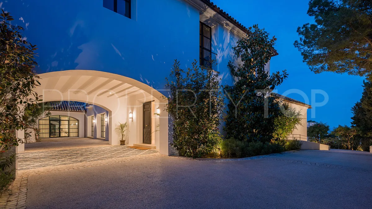 Se vende villa en Cascada de Camojan