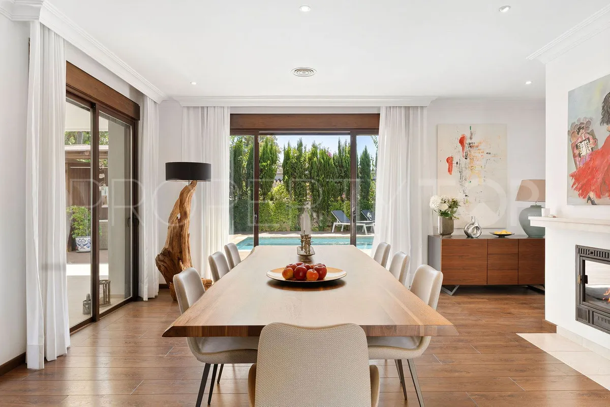 San Pedro de Alcantara 4 bedrooms villa for sale