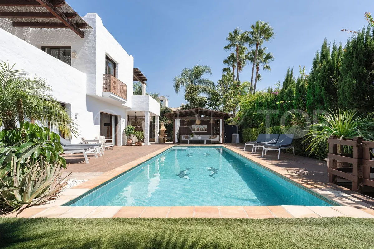San Pedro de Alcantara 4 bedrooms villa for sale