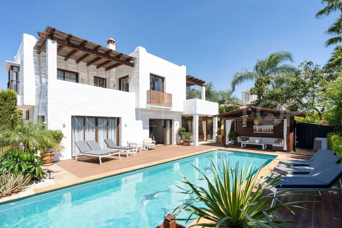 San Pedro de Alcantara 4 bedrooms villa for sale