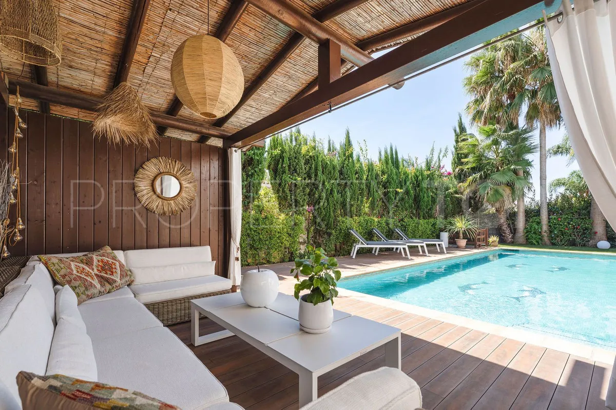 San Pedro de Alcantara 4 bedrooms villa for sale
