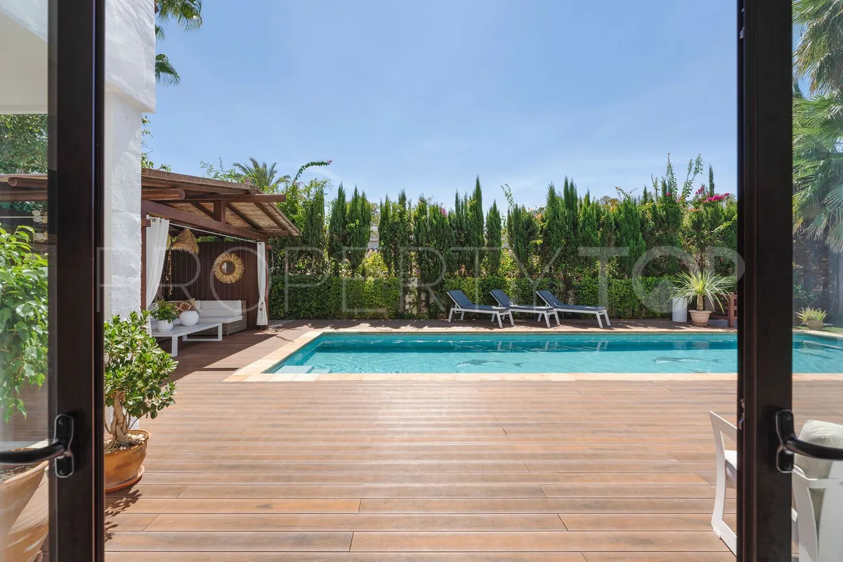 San Pedro de Alcantara 4 bedrooms villa for sale